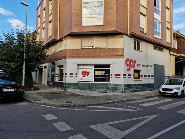 Local comercial en venta en Ponferrada, Cuatrovientos photo 0