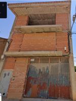 Edificio en venta en Monreal del Campo, Aragon photo 0