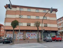 Local comercial en venta en Cuéllar, Santa clara photo 0