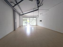Local comercial en venta en Manresa, Manresa photo 0