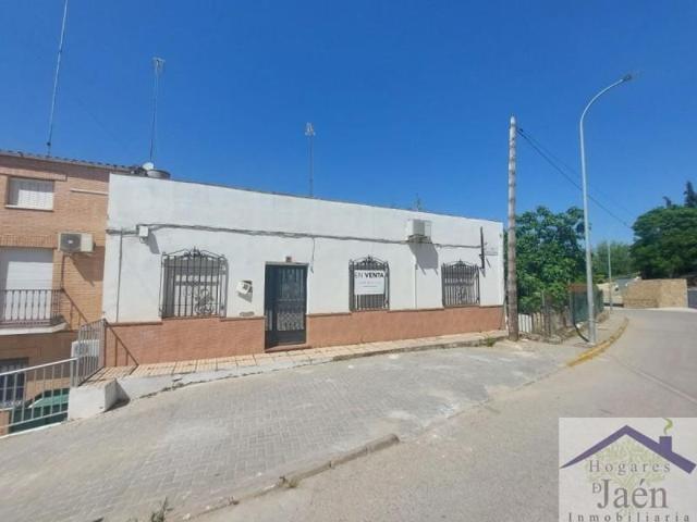 Casa en venta en Ibros, Ibros photo 0