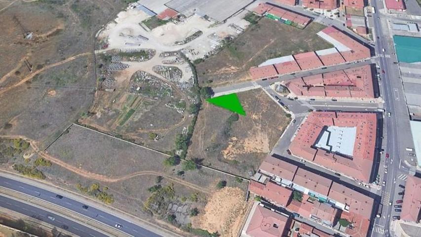 Terreno en venta en Villaquilambre, Villaquilambre photo 0