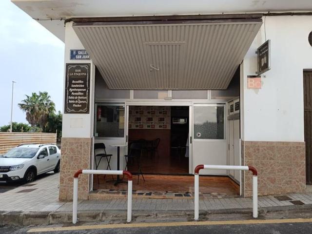 Local comercial en venta en Arico, Las Listadas photo 0