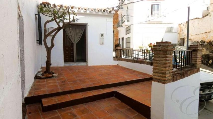 Chalet en venta en Benamargosa, Benamargosa photo 0