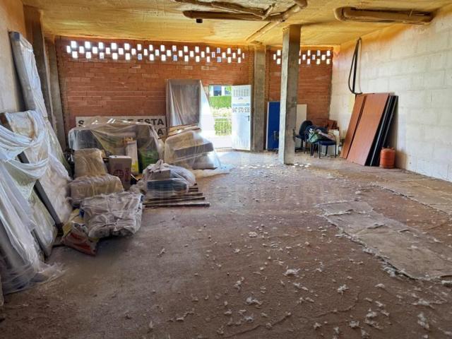 Local comercial en venta en Haro photo 0