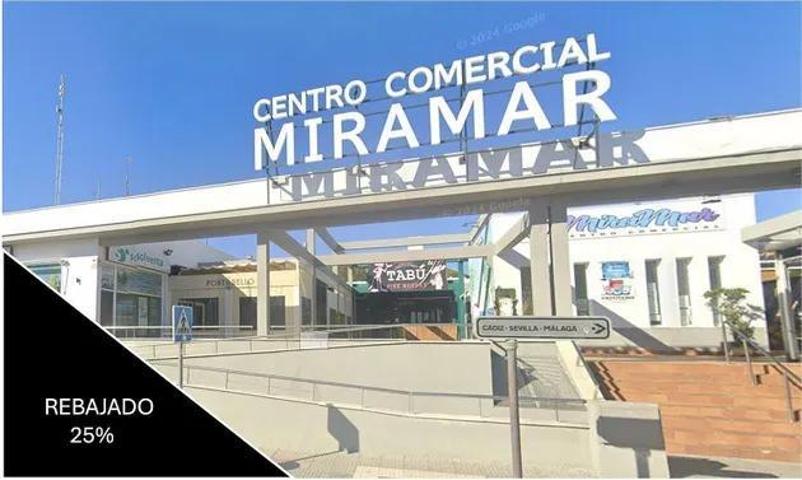 Local comercial en venta en Chiclana de la Frontera, 2ª pista de La Barrosa photo 0