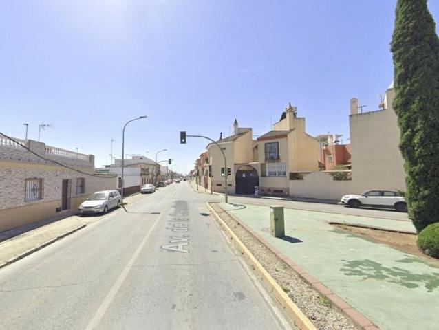 Casa en venta en La Rinconada, Andalucia photo 0