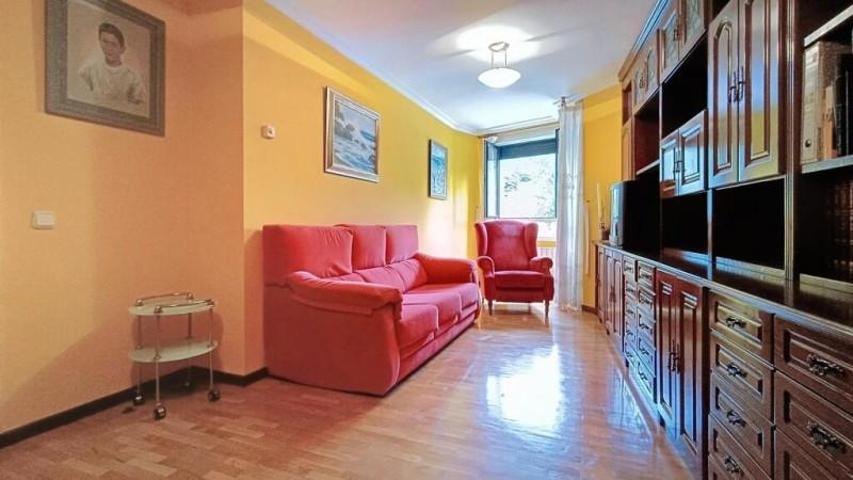 Piso en venta en San Martín del Rey Aurelio photo 0