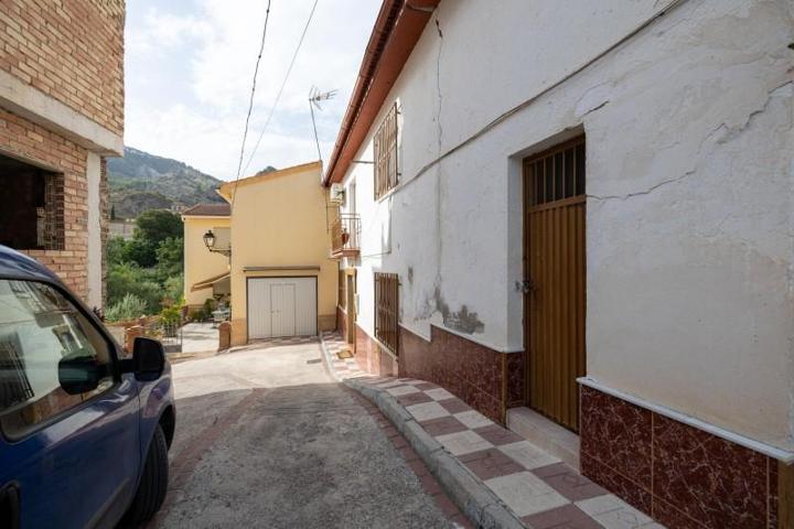 Casa en venta en Olivares, Andalucia photo 0