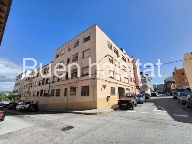 Piso en venta en Sant Joan de Moró photo 0