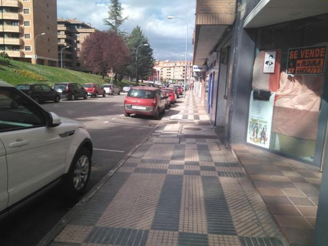 Local comercial en venta en Soria, Calle Almazan photo 0