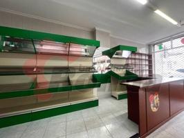 Local comercial en venta en Lugo photo 0