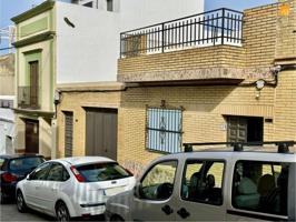 Casa en venta en Morón de la Frontera, San Francisco photo 0