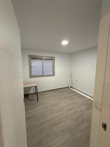 Apartamento en venta en Alicante, Virgen del Remedio-Parque lo Morant photo 0