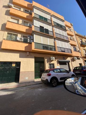 Piso en venta en Dos Hermanas, Calle Guipúzcoa, 41702 photo 0