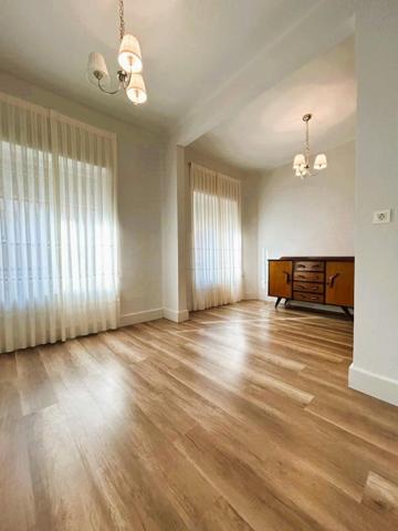 Piso en venta en Ponferrada, Centro photo 0