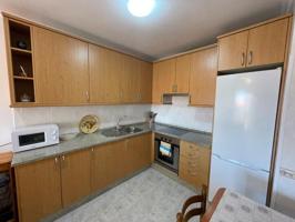 Piso en venta en Ribeira, Abesadas photo 0