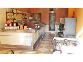 Local comercial en venta en Esplugues de Llobregat photo 0