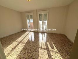 Piso en venta en Lucena, Barrio Aurora photo 0