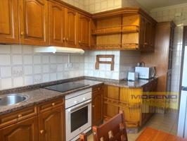 Piso en venta en Sarria photo 0