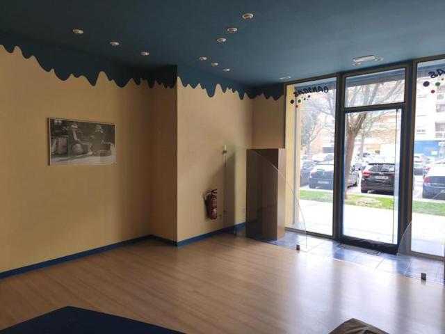 Local comercial en venta en Zaragoza, Calle de Rafael Alberti, 50018 photo 0