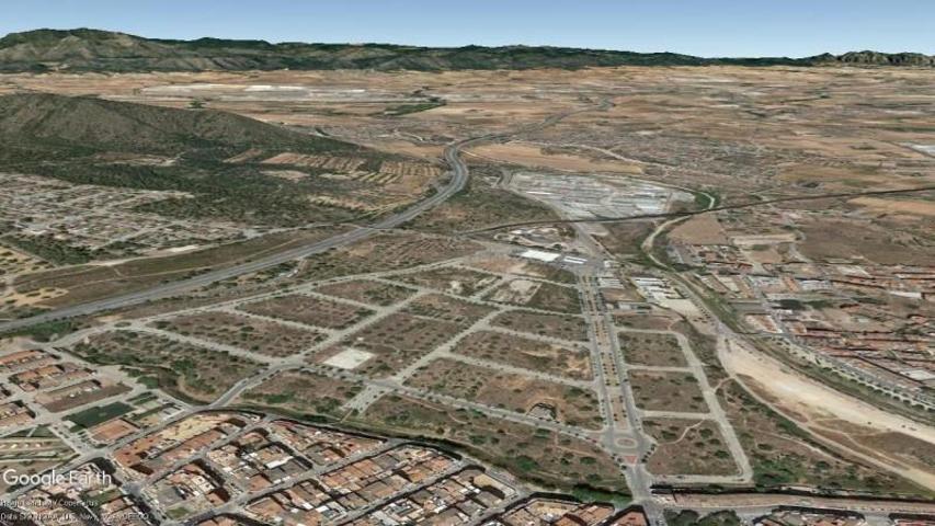 Terreno en venta en El Vendrell, Botafoc photo 0