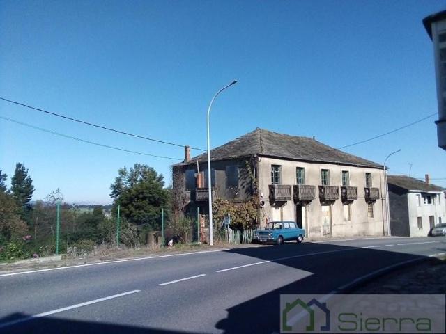 Casa en venta en Samos, Castroncán photo 0