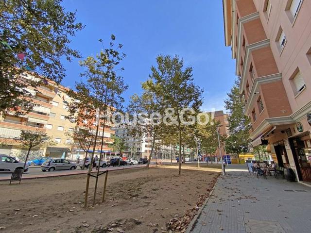 Local comercial en venta en Malgrat de Mar photo 0