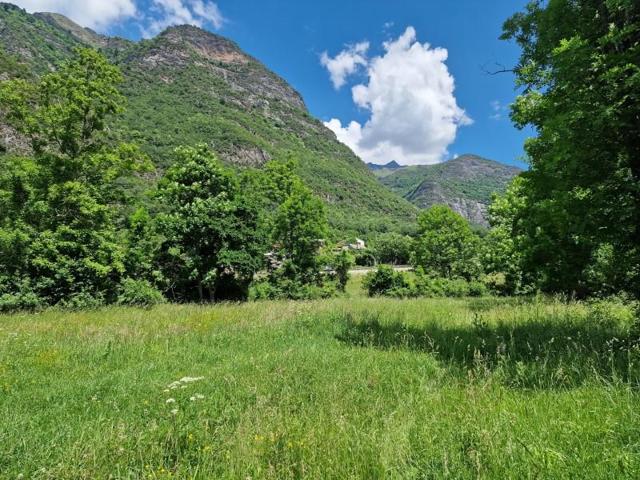 Terreno en venta en Montanuy photo 0