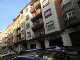 Local comercial en venta en Logroño, Vara De Rey photo 0