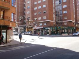 Local comercial en venta en Oviedo, Oviedo photo 0