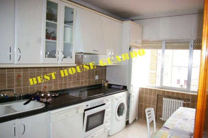 Piso en venta en Guardo, Casco Urbano photo 0