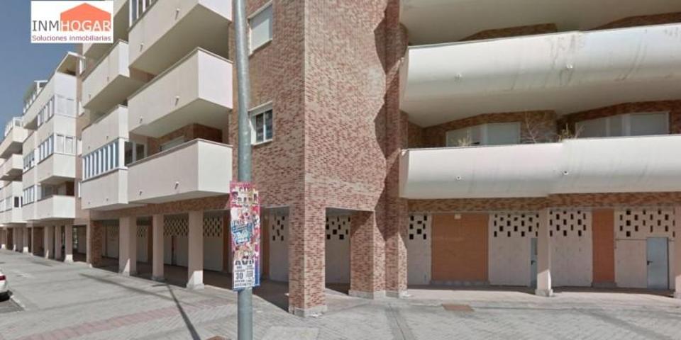 Local comercial en venta en Ávila, VALLE AMBLES photo 0