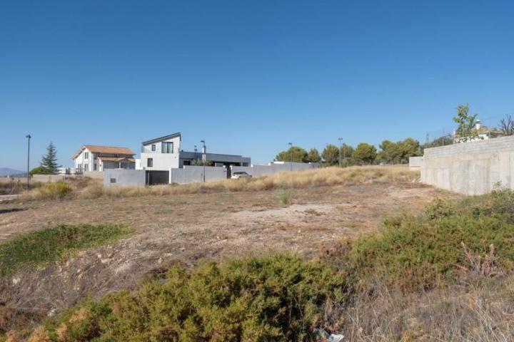 Terreno en venta en Zubia, Altos de la zubia photo 0
