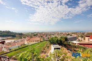 Terreno en venta en Pineda de Mar, Can Carreres photo 0