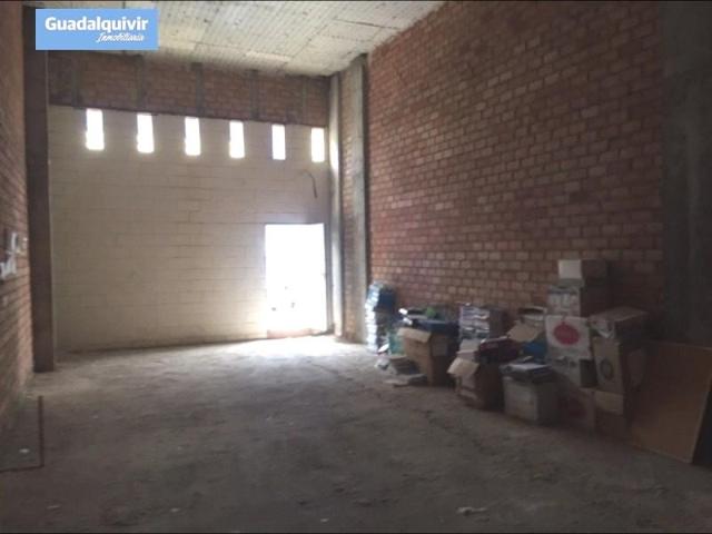 Local comercial en venta en Tomares, ALJARAFESA photo 0