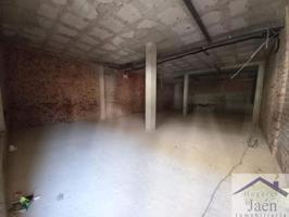 Local comercial en venta en Alcaudete, Alcaudete photo 0