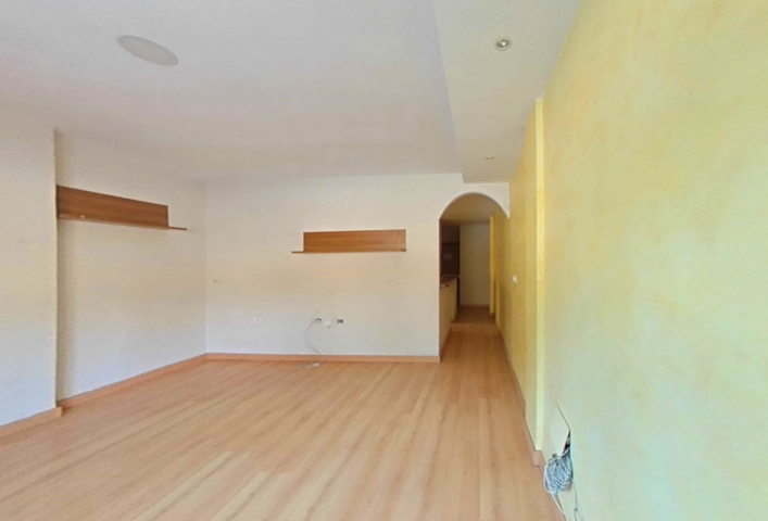 Piso en venta en Adra photo 0