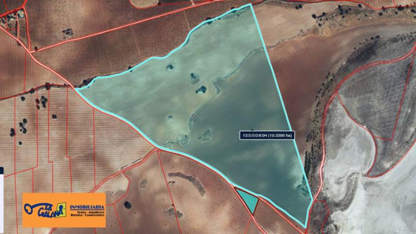 Chalet en venta en Alcázar de San Juan, Alcazar De San Juan photo 0