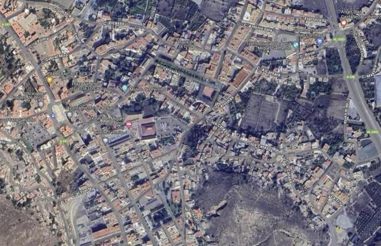 Casa en venta en Berja, Centro photo 0