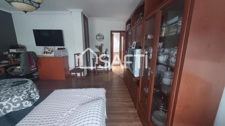 Piso en venta en Montehermoso photo 0