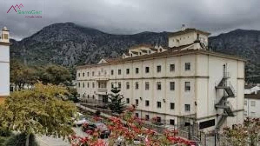 Local comercial en venta en Ubrique, ALAMEDA DEL CURA photo 0