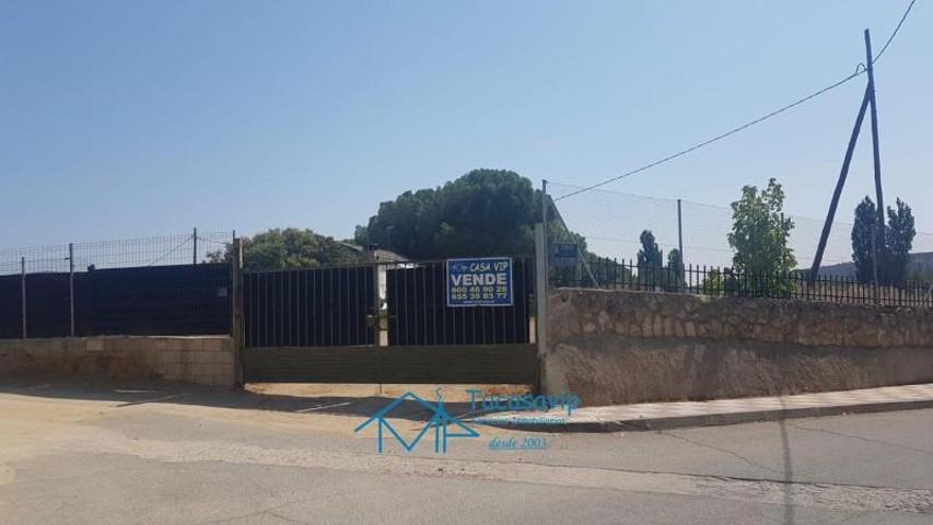 Terreno en venta en Pelayos de la Presa photo 0