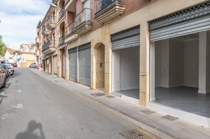 Local comercial en venta en Albolote, Albolote photo 0