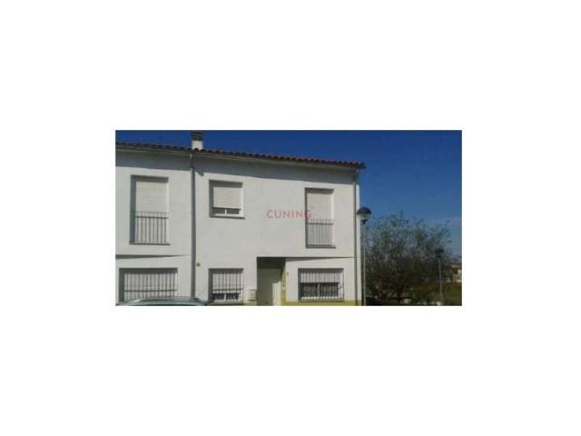 Piso en venta en Montánchez photo 0