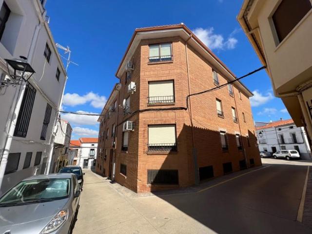 Piso en venta en Malpartida de Plasencia photo 0