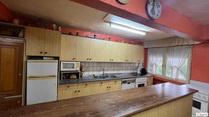 Local comercial en venta en Abanto y Ciérvana-Abanto Zierbena photo 0