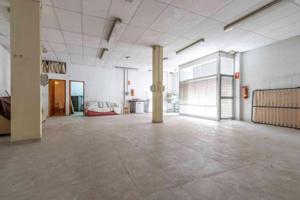 Local comercial en venta en Tavernes Blanques, Tavernes Blanques photo 0