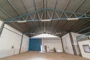 Nave industrial en venta en Jun, Polígono industrial los morquiles photo 0