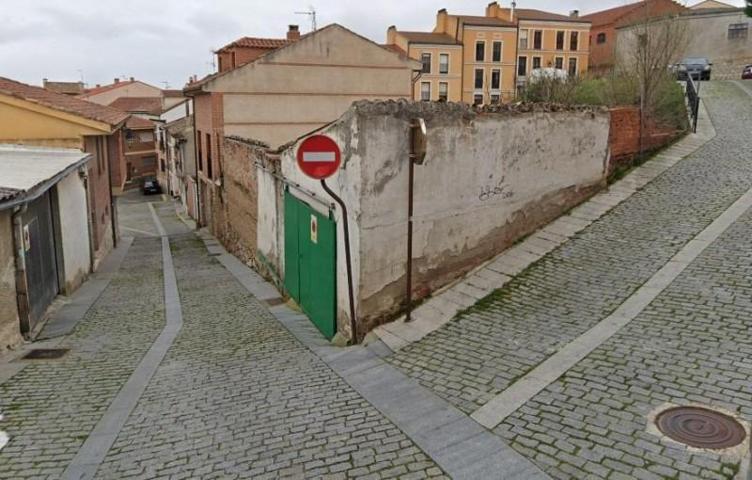 Terreno en venta en Simancas, Centro photo 0